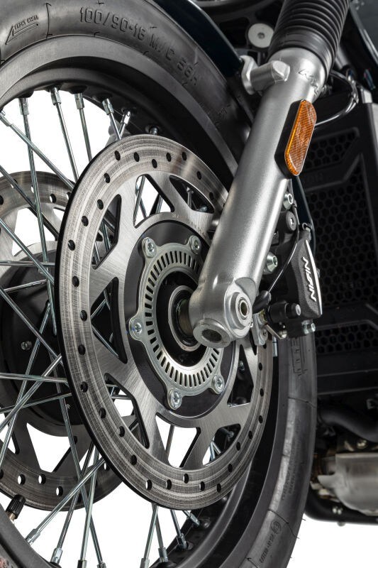 Brixton Cromwell 1200 e Crossfire 125 in arrivo nelle concessionarie